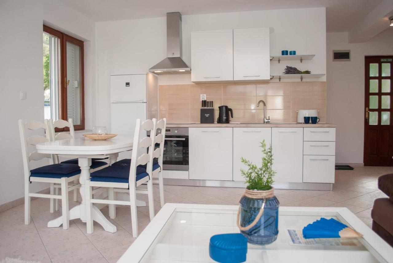 Apartments Dilk Vis Dış mekan fotoğraf