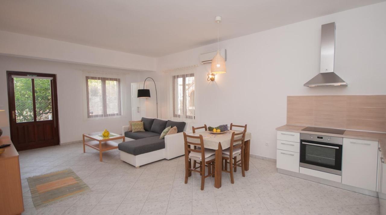 Apartments Dilk Vis Dış mekan fotoğraf
