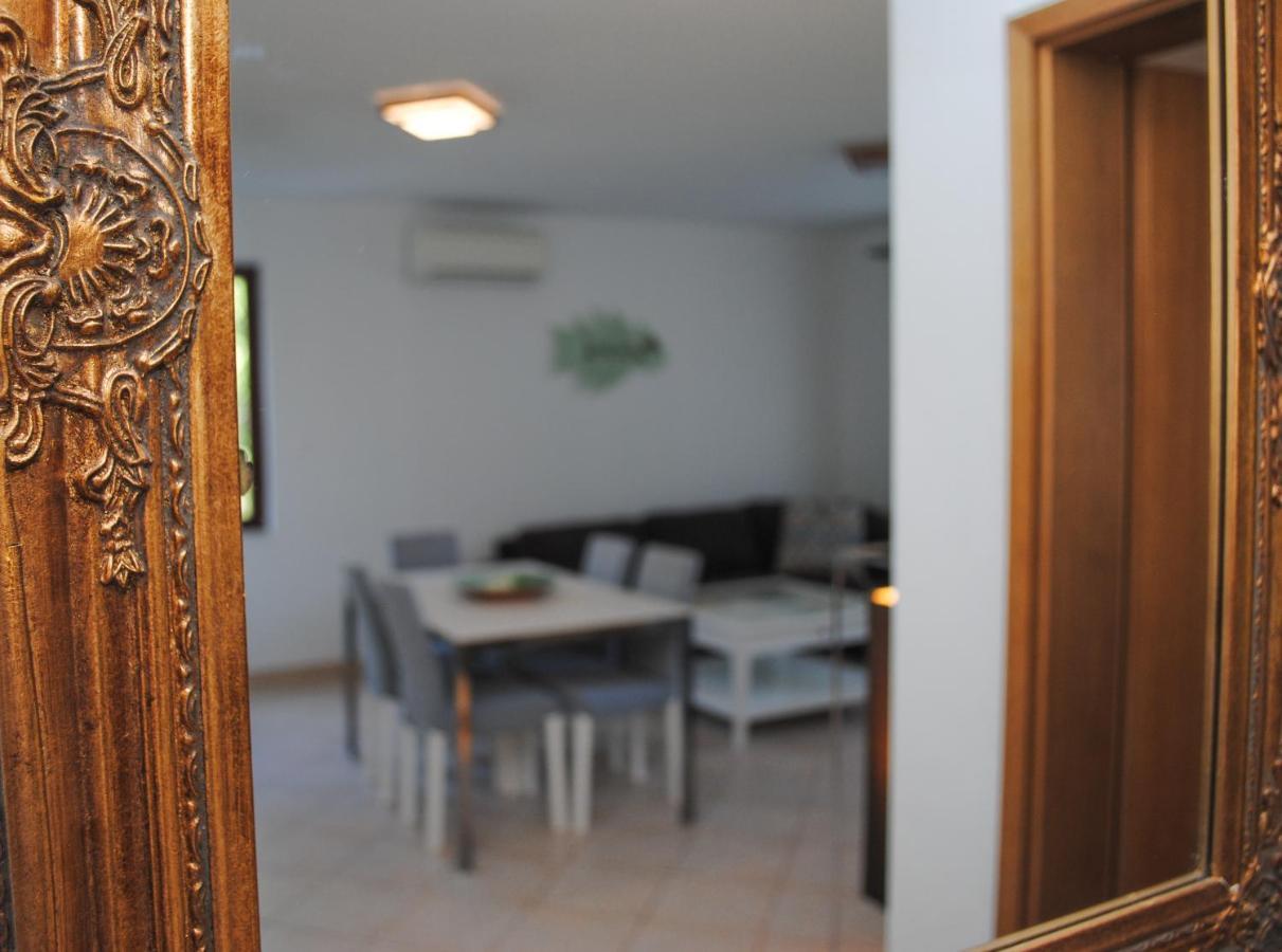 Apartments Dilk Vis Dış mekan fotoğraf
