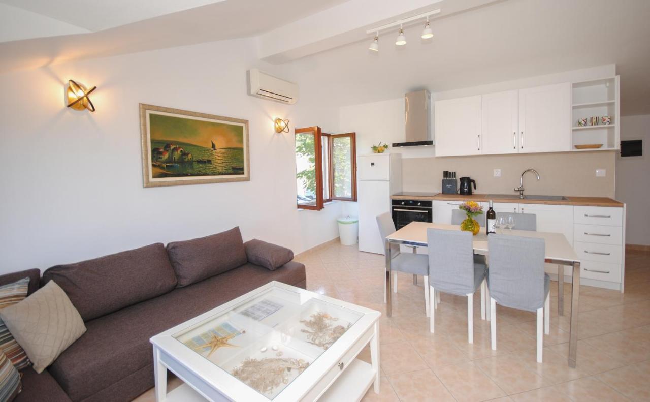 Apartments Dilk Vis Dış mekan fotoğraf